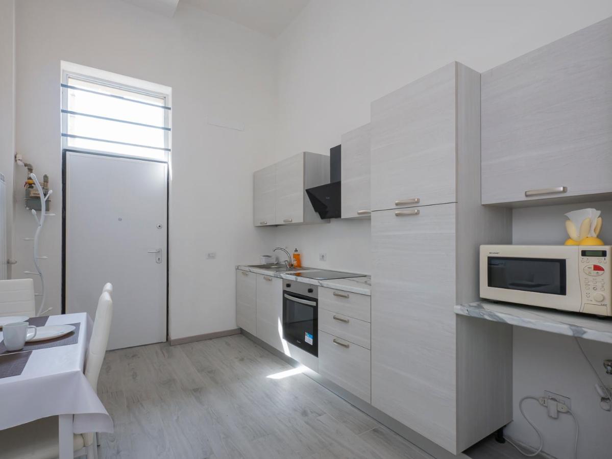 I Host Apartment - Neera 22 Милано Екстериор снимка