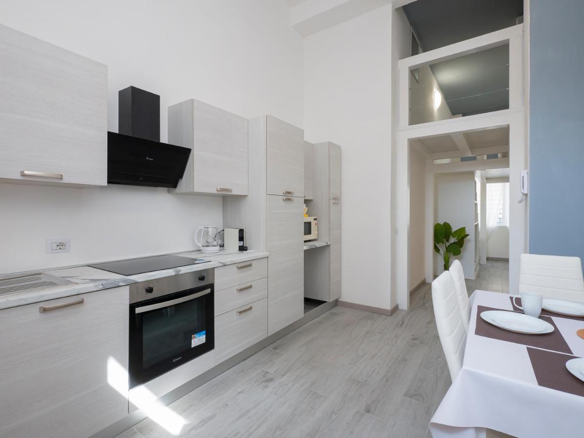 I Host Apartment - Neera 22 Милано Екстериор снимка